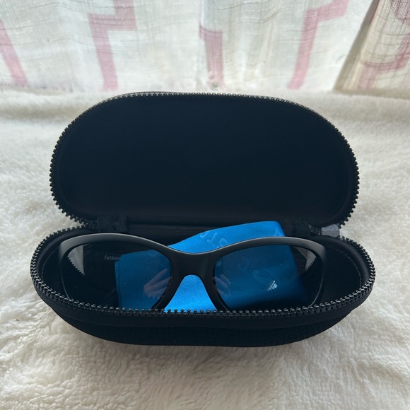 Costa Fathom, Matte Black, Gray Polarized Polycarbonate Sunglasses, NIB, Large - Picture 5 of 15